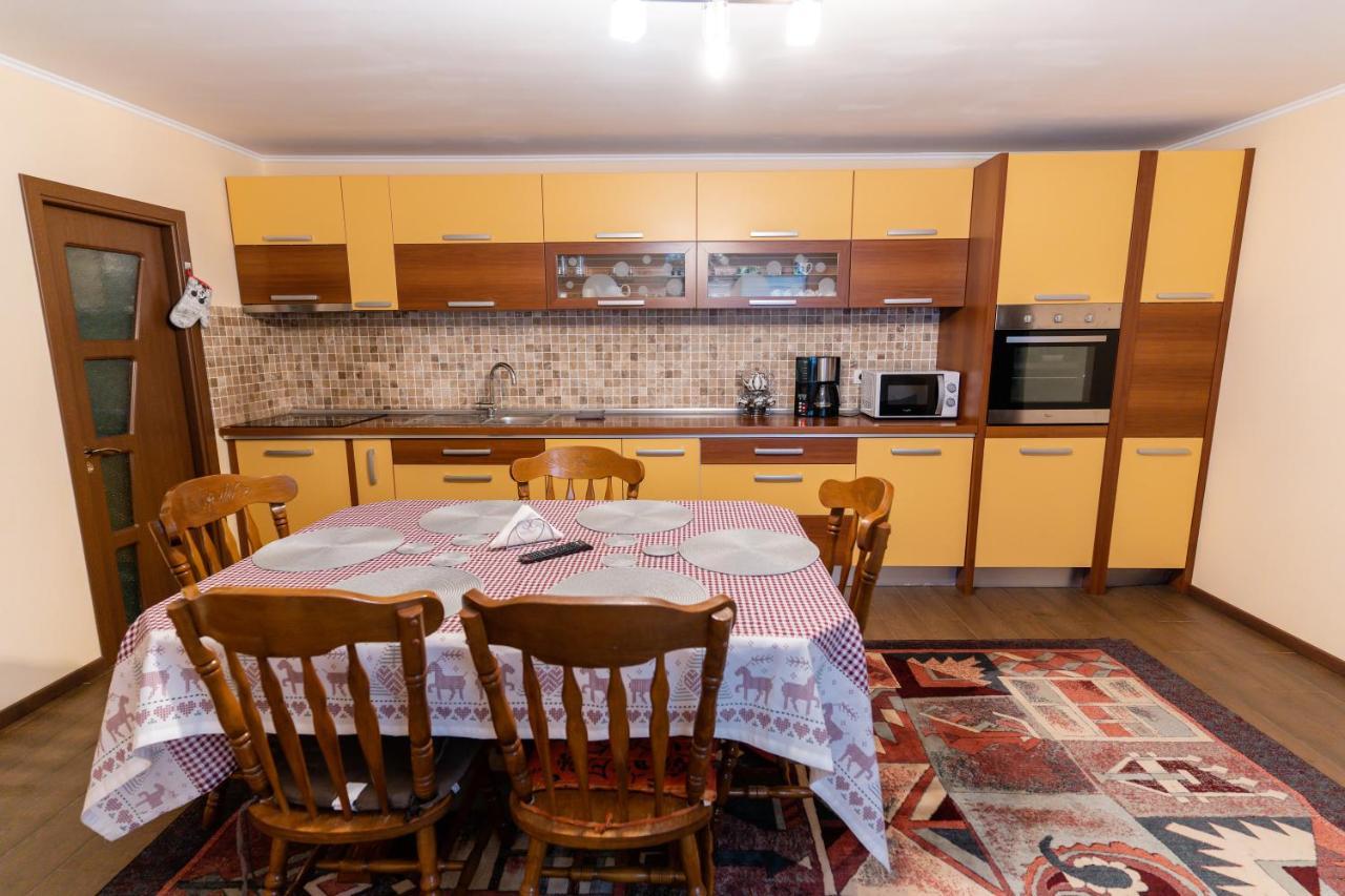 Mario'S Cozy Apartment Rîşnov Extérieur photo