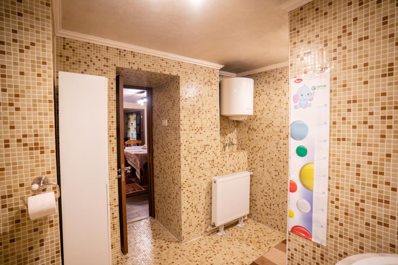 Mario'S Cozy Apartment Rîşnov Extérieur photo